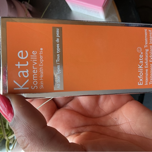 Kate Somerville Exfoliating treatment - Picture 2 of 3